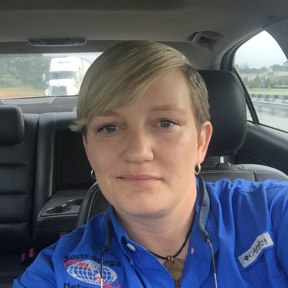 Meet your Posher, Salina - Picture 1 of 1